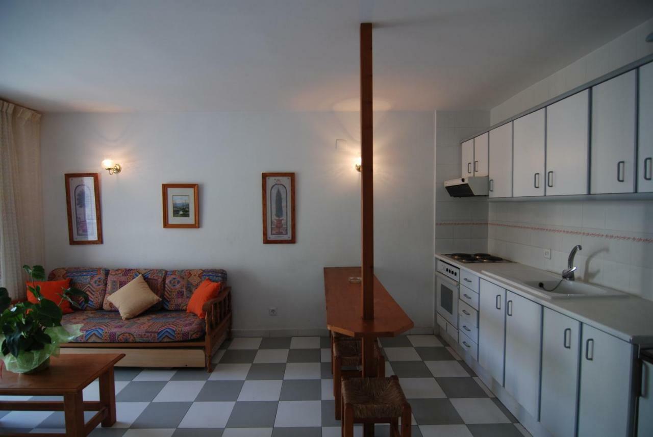 Zeus Montblanc Appartement Salou Buitenkant foto
