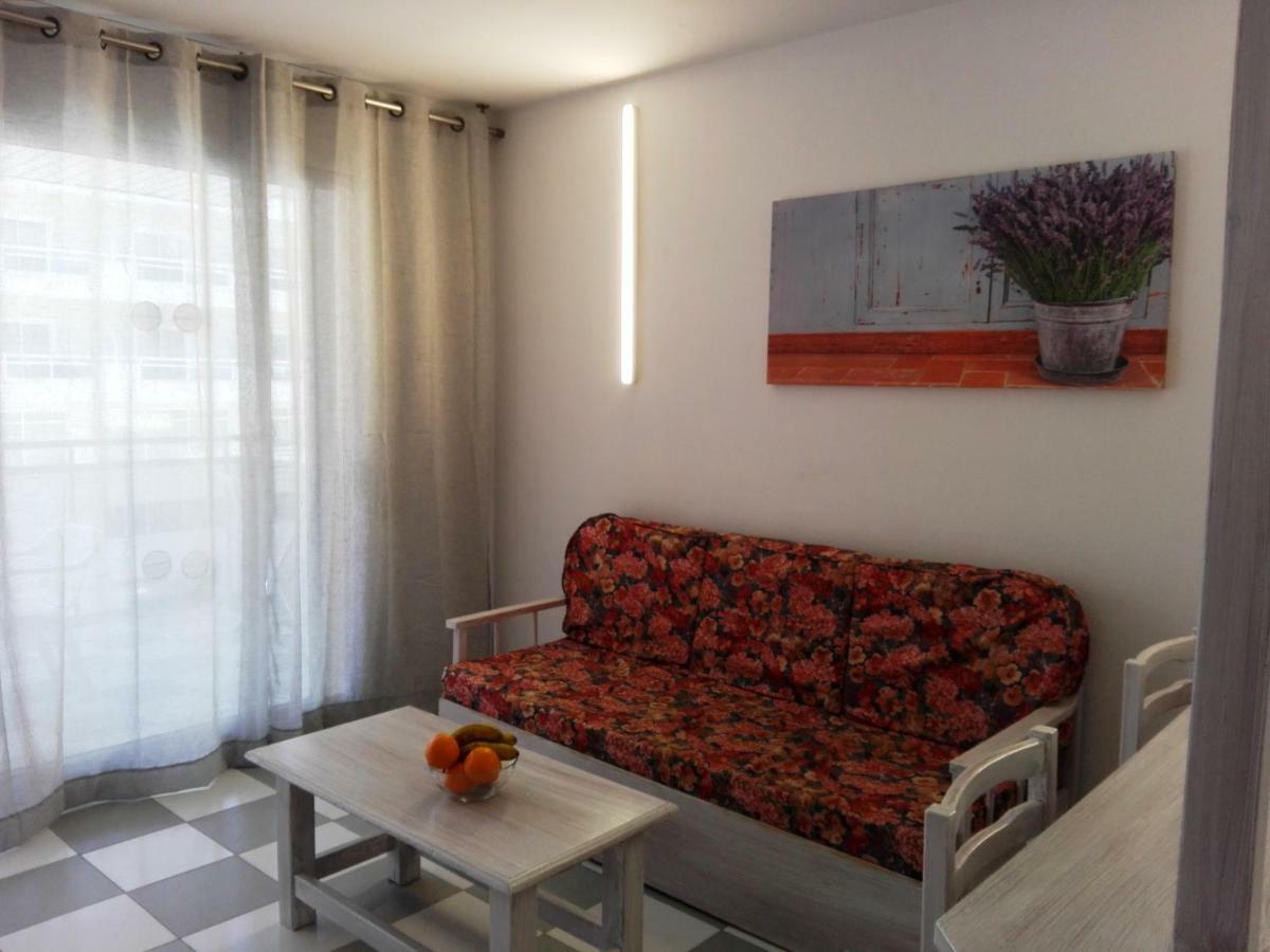 Zeus Montblanc Appartement Salou Buitenkant foto