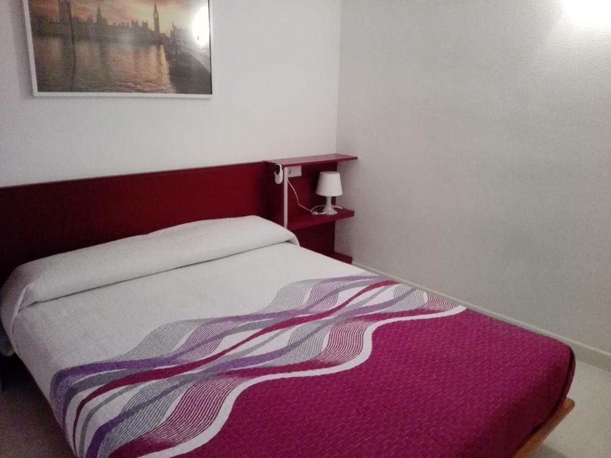 Zeus Montblanc Appartement Salou Buitenkant foto